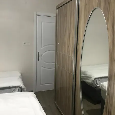 Apartman Hakan's *