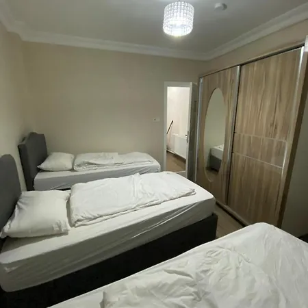 Apartament Hakan's